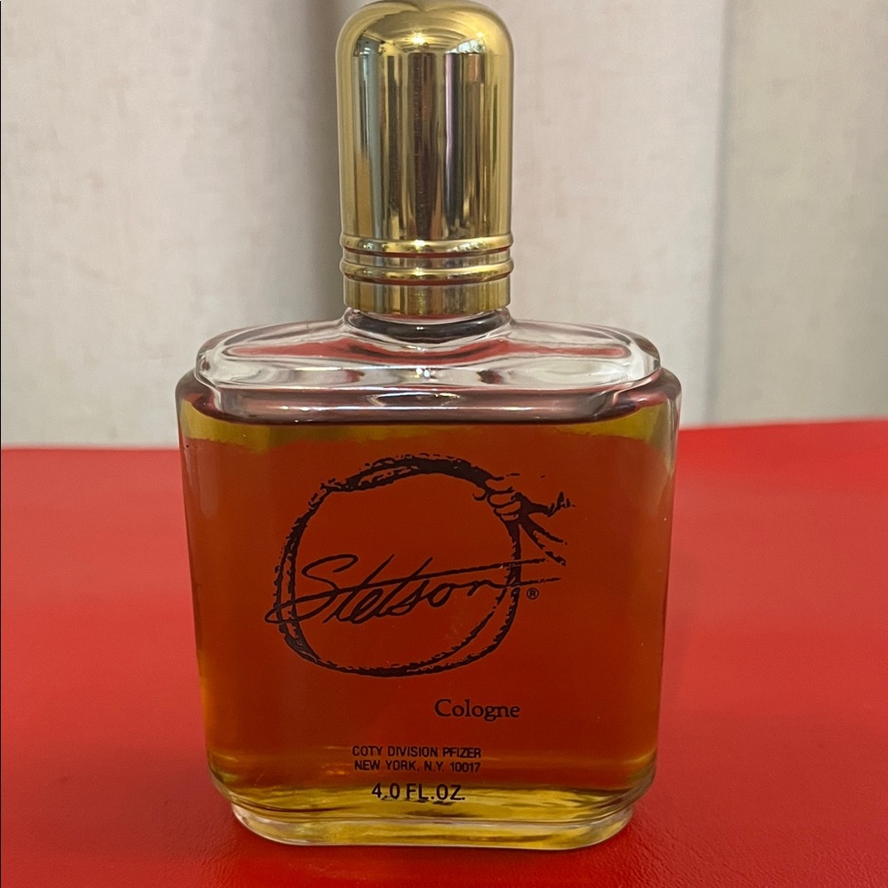 Stetson Cologne with Gold Cap and Amber Hue